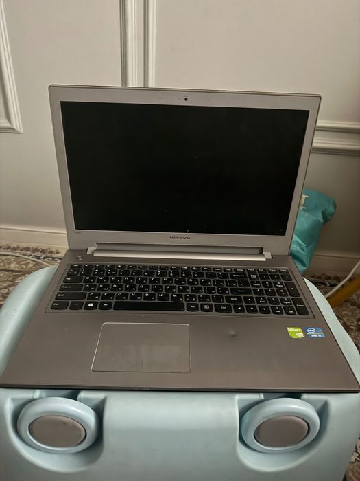 Ноутбук Lenovo   Можно на запчасти цена договорная
