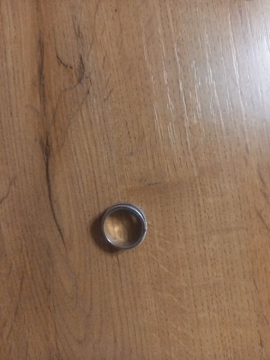 Продавам гривна,пръстен,колие и талисмани