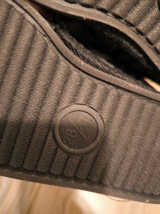 Обувки детски маратонки кожени Дисни Адидас  домашни обувки