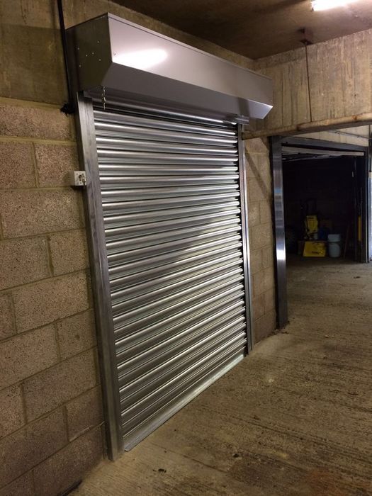 Avtomatik darvozalar va sensorli eshiklar