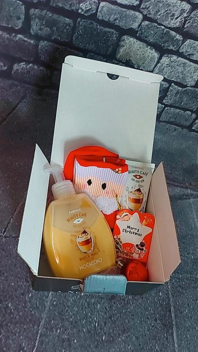 Новогодний косметический бокс