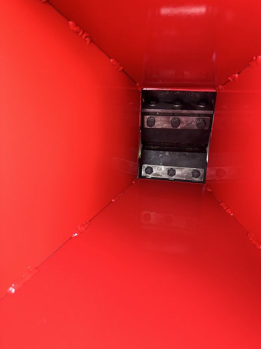 Tocator de crengi dupa tractor