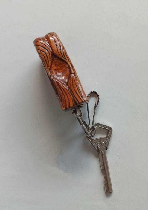 Амулет из дерева для ключа ручной работы
