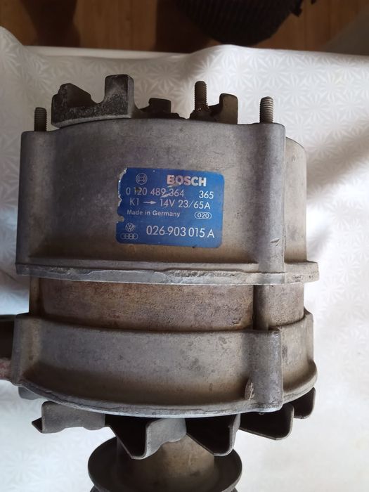 Продам генератор на Passat B3