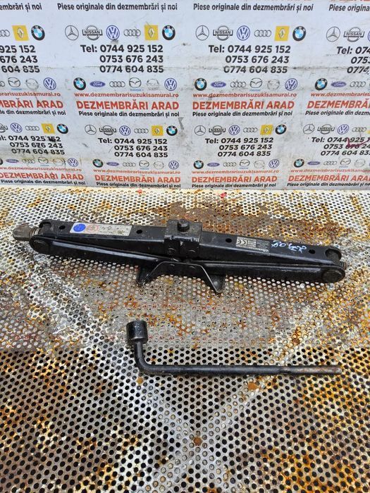 Cric cu cheie Fiat Ducato Peugeot Boxer Citroen Jumper
