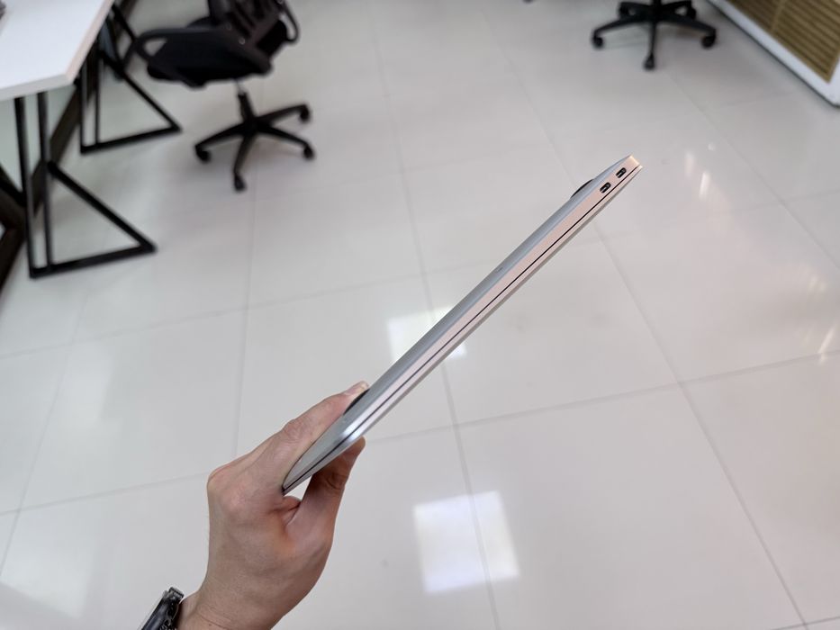 Macbook Air 13 очень срочно