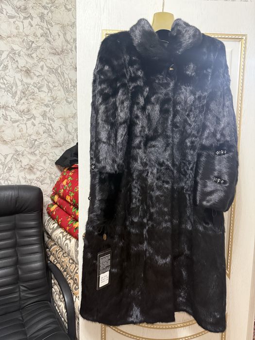 Продам норковую шубу