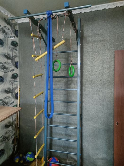 Продам шведскую стенку