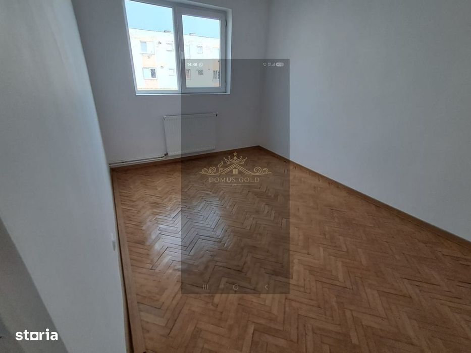 Vind urgent apartament in Turda .
