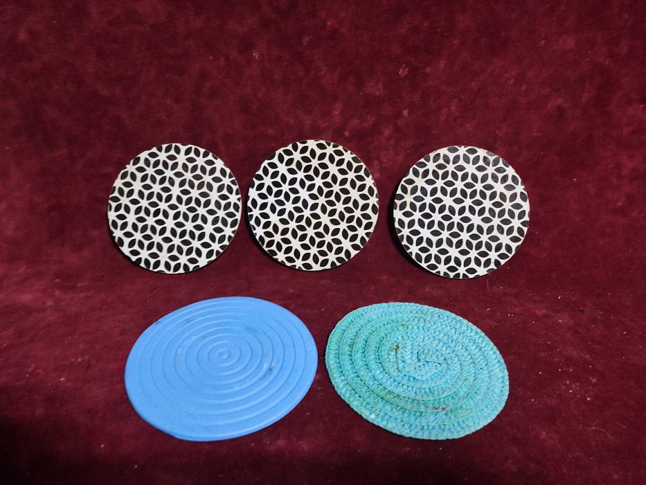 Suporturi pentru pahare, diferite materiale