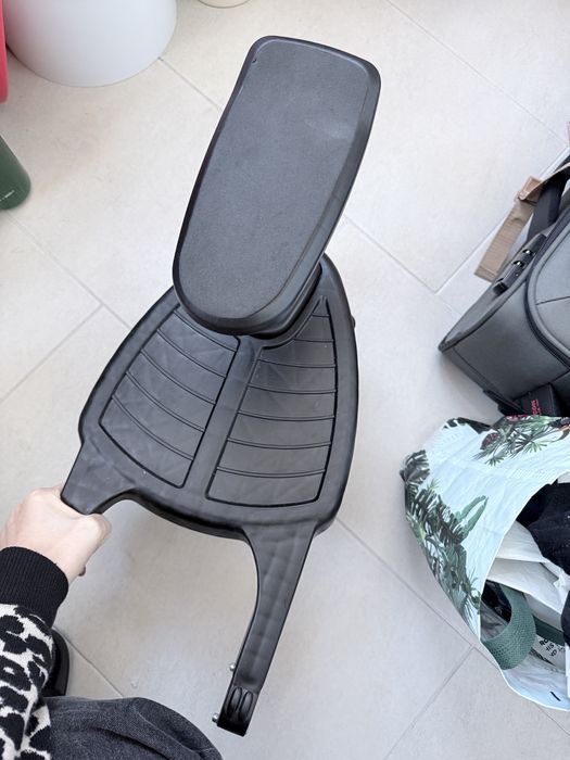 Adaptor (board) carut al doilea copil