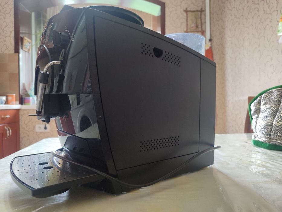 Продаеться КофеМашина
