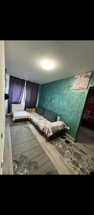 Vând apartament la cheie