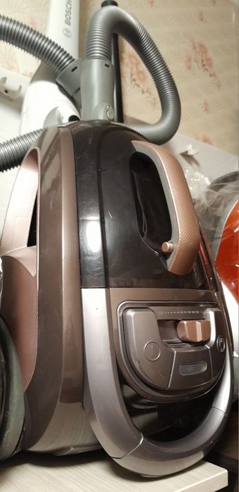 Ассортимент пылесосов с платной доставкой