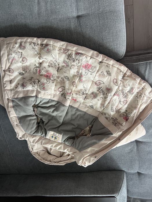 Продается зимняя куртка для девочки