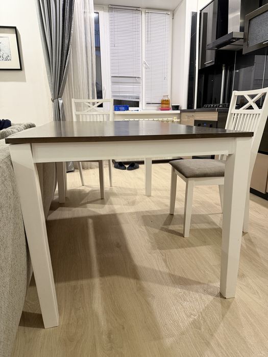 Продам стол и стулья