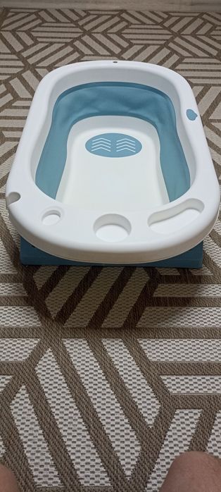 Продам ванночку детскую