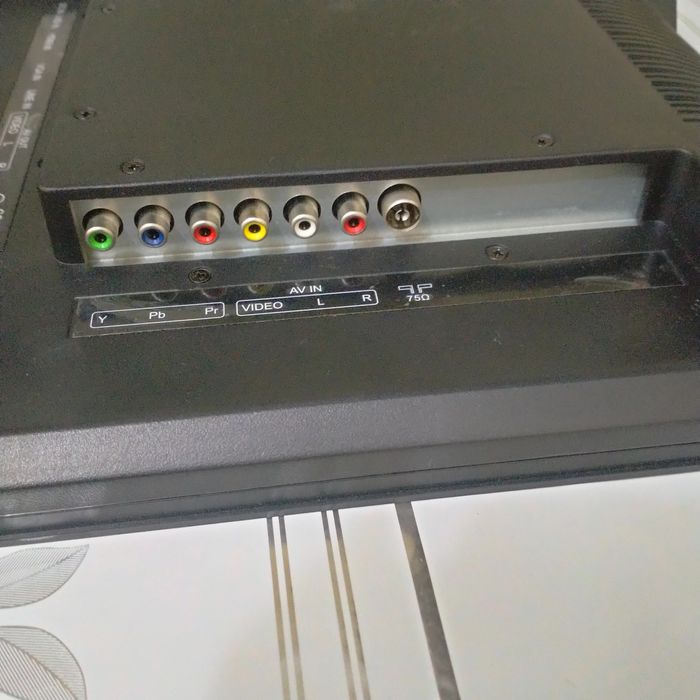 Продам новый телевизор Хундай. Диоганаль 65см