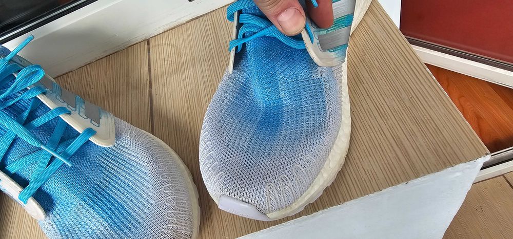 Adidași marimea 44