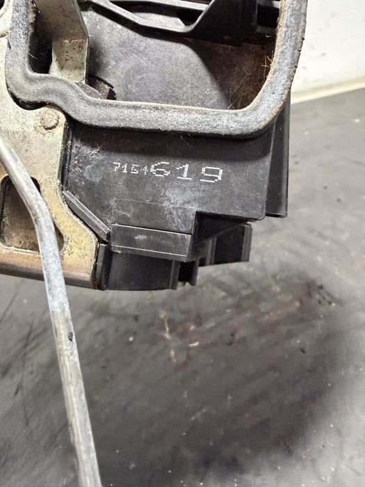 Broasca usa stanga fata BMW Seria 5 E60 E61 Broasca usa stanga fata BMW Seria 3 E90 E91 E92 Broasca usa stanga fata BMW X5 E70 | 7154619