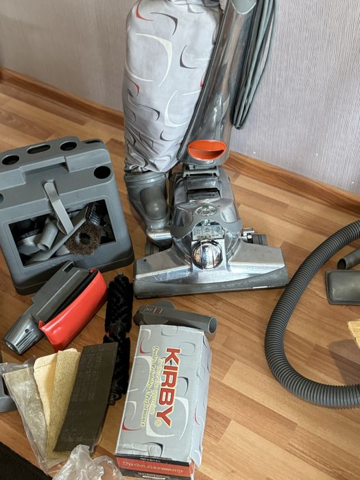 Мощный моющий пылесос Kirbi Sentia G-10 E