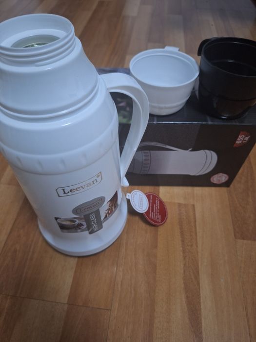 Классический термос LEEVAN 1.8л