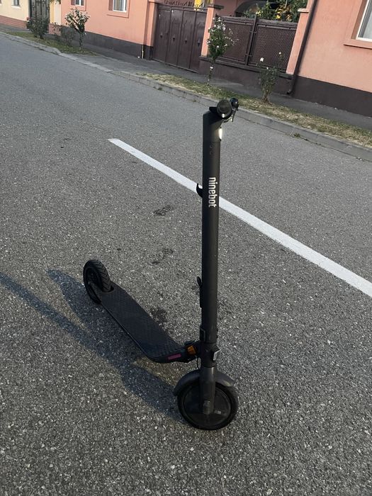 Trotineta electrica ninebot E22D