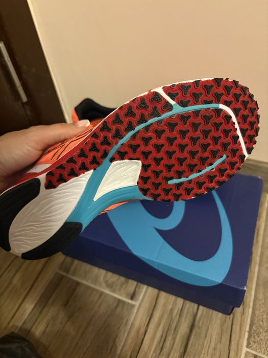 Оригинални  маратонки ASICS