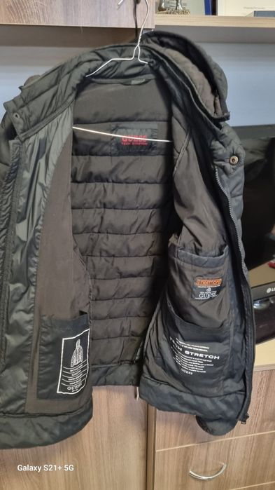 Мъжко преходно яке Guess