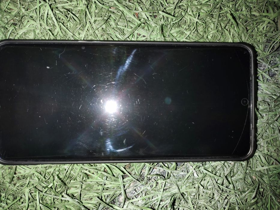 Продам samsung s20y