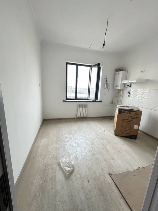 Сокин Макондан 2 хонали сотилади