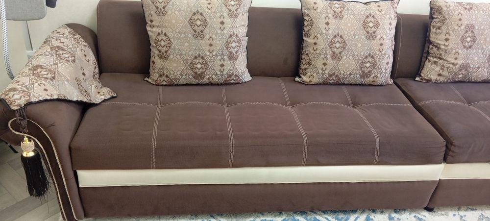 Продам диван в хорошем состоянии