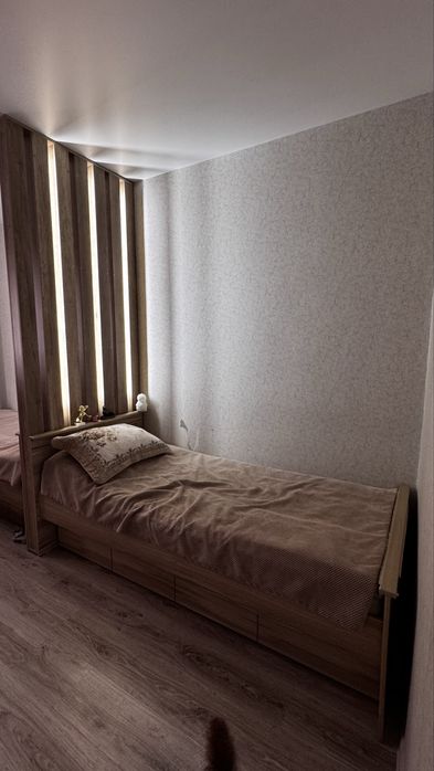 Продам кровать, шкаф