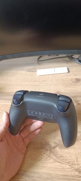 Продам геймпад Sony DualSense PS5, чёрный цвет
