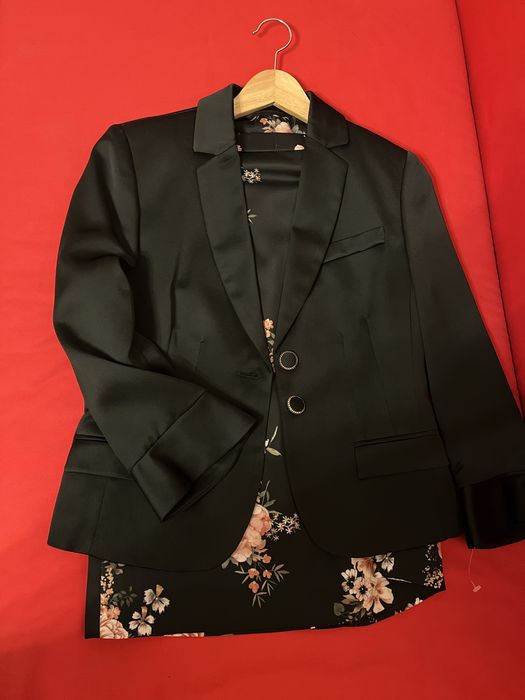 Costum nou Steilmann