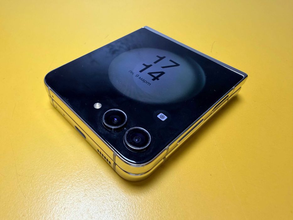 Samsung Z Flip 5 256 GB