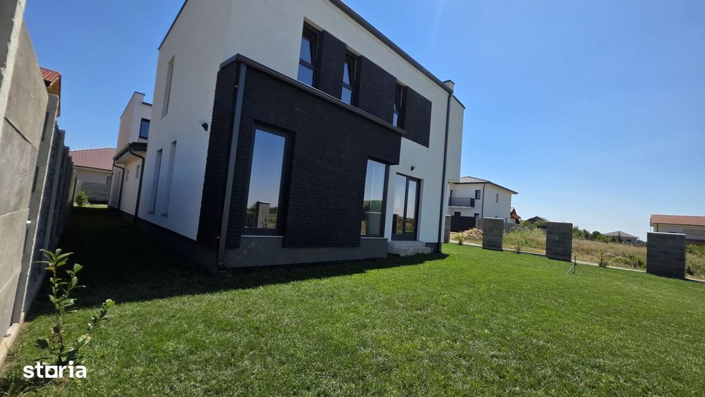 Duplex 5 camere | despartit prin garaj, 117 mp utili | teren 340 mp |