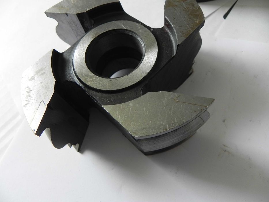 Freza alezaj profil lemn mana curenta mobila usi rame plinta cod PM52