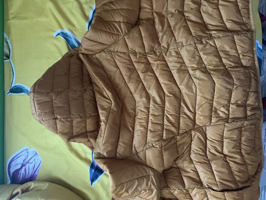 Продавам яке в цват горчица