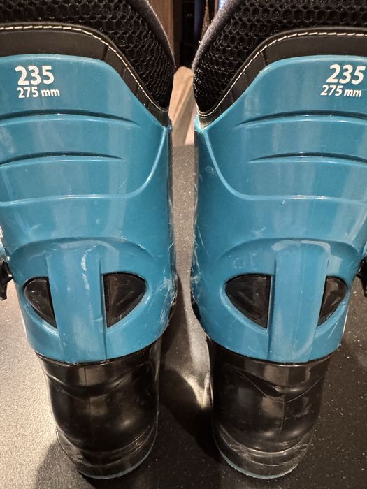 Детски ски обувки, панталон Rossignol с подарък полар Ripcurl