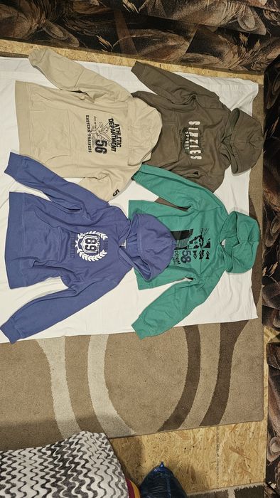 Set 4 pulovere hanorace cu gluga baieti 140