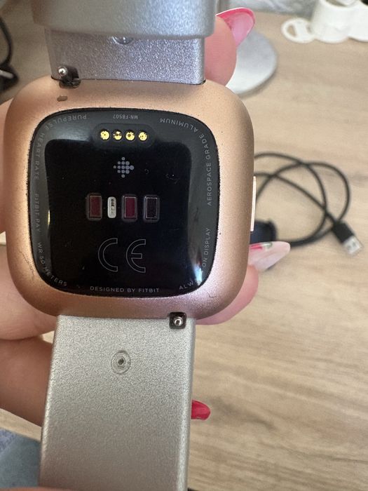 Смарт часовник Fitbit versa 2