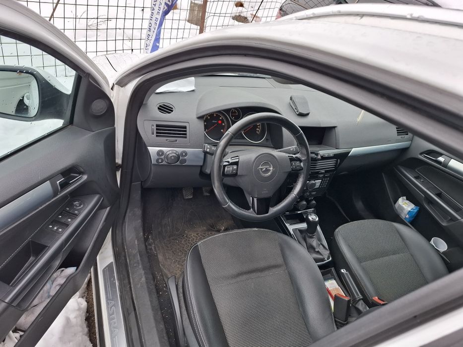 Opel Astra H Station Wagon