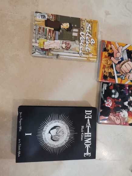 Colectie de carti ,,My hero academia'' + Death Note+Silent Voice