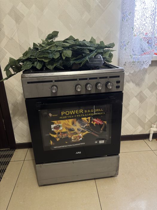 продам газовую плиту