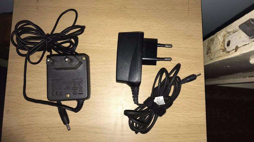 Vand  incarcator nokia cu mufa subtire