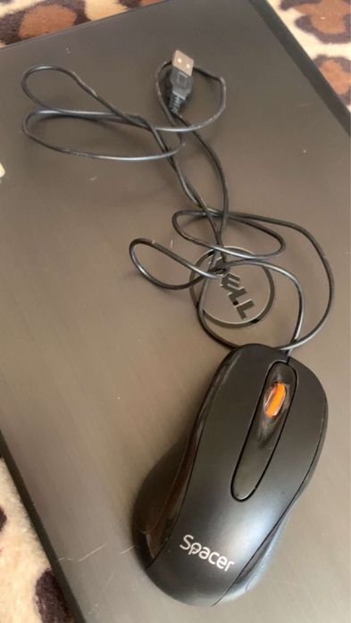 Vand leptop Dell in stare destul de ok