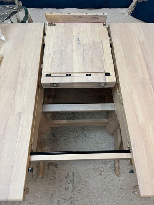 Стол раздвижной с 6 стульями