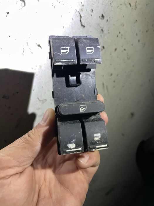 Копче за фарове и ел.стъкла golf 5 , golf plus