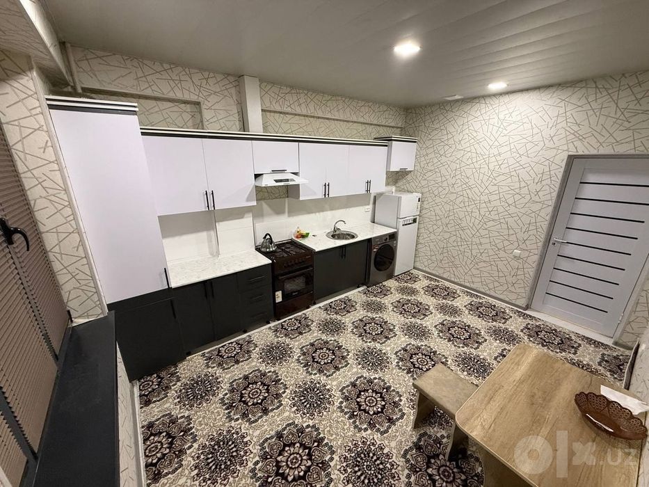 Olmazor tumani Beruniy metro yaqnida 2 xona uy ijaraga beriladi oilaga